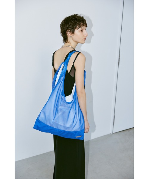 un/neu（アンノイ）の「マルチWAYメッシュレイヤードバッグ / 軽量 / A4収納可能 / ショルダーバッグ（トートバッグ・レディース・グレー/ブラック/ブルー・FREE）」の13枚目の写真