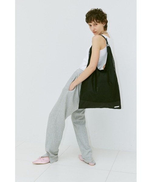 un/neu（アンノイ）の「マルチWAYメッシュレイヤードバッグ / 軽量 / A4収納可能 / ショルダーバッグ（トートバッグ・レディース・グレー/ブラック/ブルー・FREE）」の12枚目の写真