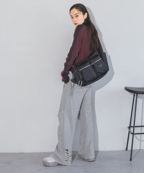 JEANASIS（ジーナシス）の「チャームツキスマホリングストラップ/996783（スマホグッズ・レディース・シルバー/ブラック/シルバー系その他/ブラック系その他/ホワイト/ホワイト系その他/レッド/レッド系その他/グリーン/パープル系その他2/パープル/グリーン系その他2・FREE）」の13枚目の写真