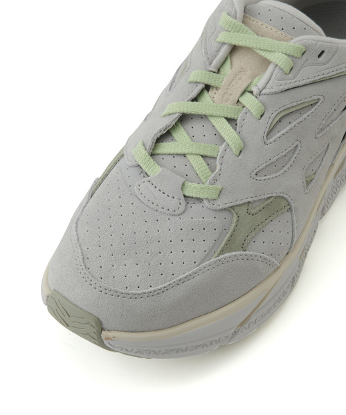 HOKA(ホカ)の「【HOKA】Clifton L Suede(スニーカー・レディース・ブラック/ベージュ・24.5cm/25/23/23.5cm/24/25.5cm)」の16枚目の写真