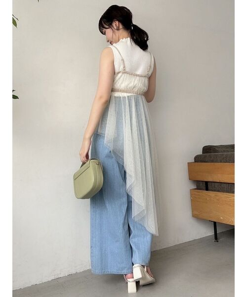 dazzlin（ダズリン）の「チュール刺繍アシメロングキャミ（キャミソール・レディース・アイボリー/ブラック/グレー・FREE）」の12枚目の写真