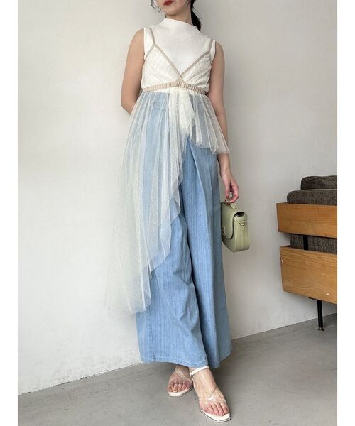 dazzlin（ダズリン）の「チュール刺繍アシメロングキャミ（キャミソール・レディース・アイボリー/ブラック/グレー・FREE）」の15枚目の写真