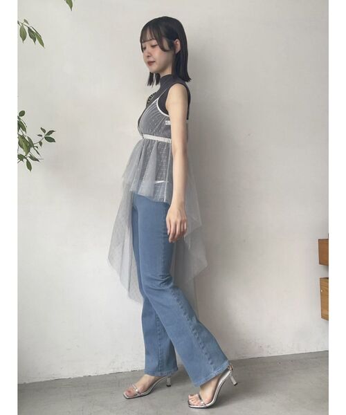 dazzlin（ダズリン）の「チュール刺繍アシメロングキャミ（キャミソール・レディース・アイボリー/ブラック/グレー・FREE）」の19枚目の写真