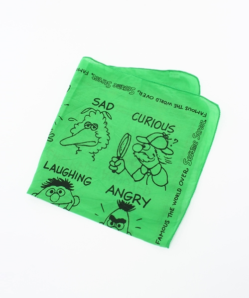 One deux boo（ワンドゥーブー）の「バンダナ  sesameオールスター柄（バンダナ/スカーフ・グリーン・FREE）」の2枚目の写真