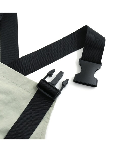 JENNI love(ジェニィラブ)の「ベルト付きシャカシャカジャンスカ(ジャンパースカート・キッズ・ブラック/カーキ・130cm/140cm/150cm/160cm)」の14枚目の写真