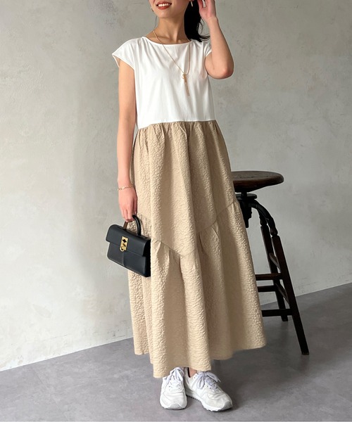 Chez toi(シェトワ)の「カット×ジャガード裾ギャザーワンピース(ワンピース・レディース・ブラック/ベージュ/オレンジ・FREE)」の19枚目の写真