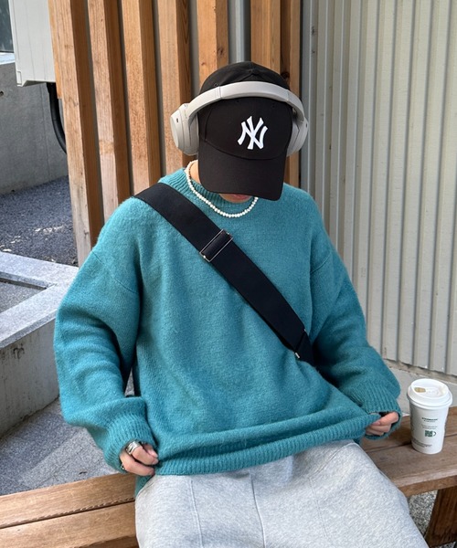 ADAMASTE（アダマスト）の「soft touch over size crew neck knit - ソフトタッチオーバーサイズクルーネックニット（ニット/セーター・メンズ・ホワイト/レッド/ブルー/ブラック系その他/ベージュ/パープル/ブラック/エメラルド・MEDIUM/LARGE）」の5枚目の写真