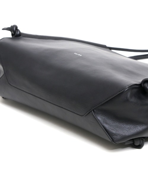 YArKA（ヤーカ）の「【YArKA/ヤーカ】real leather cord adjustment 2way tote bag [rocd3]/ リアルレザーコード調整トートバッグ（トートバッグ・レディース・ブラック・FREE）」の7枚目の写真