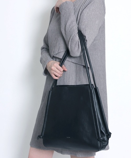 YArKA（ヤーカ）の「【YArKA/ヤーカ】real leather cord adjustment 2way tote bag [rocd3]/ リアルレザーコード調整トートバッグ（トートバッグ・レディース・ブラック・FREE）」の16枚目の写真