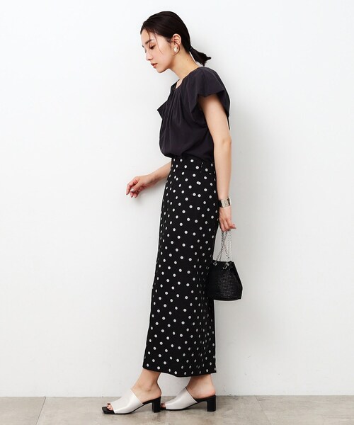 OPAQUE.CLIP（オペークドットクリップ）の「◆ドットプリント 麻混ストレッチナロースカート【洗濯機洗い可】（スカート・レディース・ベージュ系その他3/ブラック系・40/38/36）」の18枚目の写真