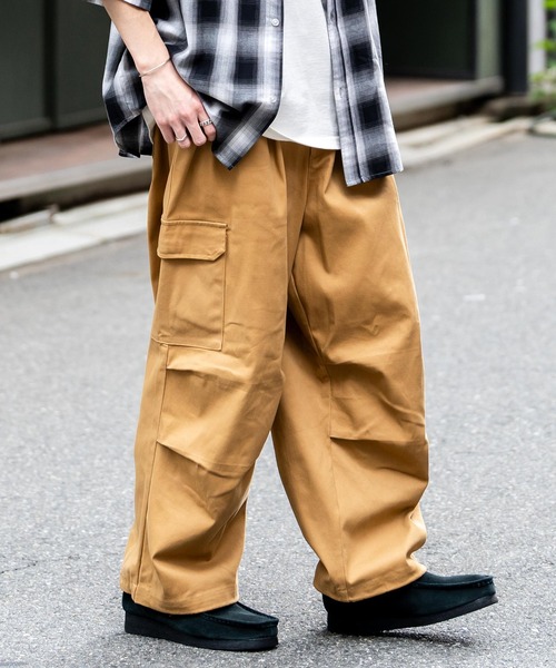 Ressaca(レサーカ)の「タックワイド2WAYミリタリーカーゴパンツ(カーゴパンツ・メンズ・ホワイト/ダークベージュ/カーキ/ブラック・XL/L/M)」の16枚目の写真