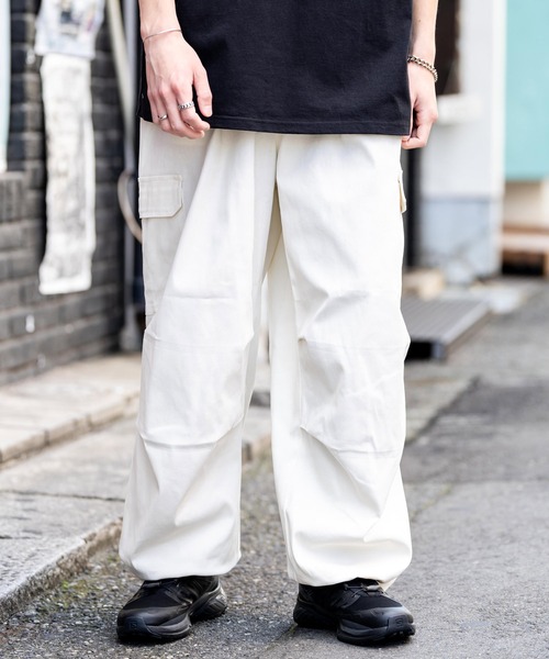 Ressaca(レサーカ)の「タックワイド2WAYミリタリーカーゴパンツ(カーゴパンツ・メンズ・ホワイト/ダークベージュ/カーキ/ブラック・XL/L/M)」の5枚目の写真