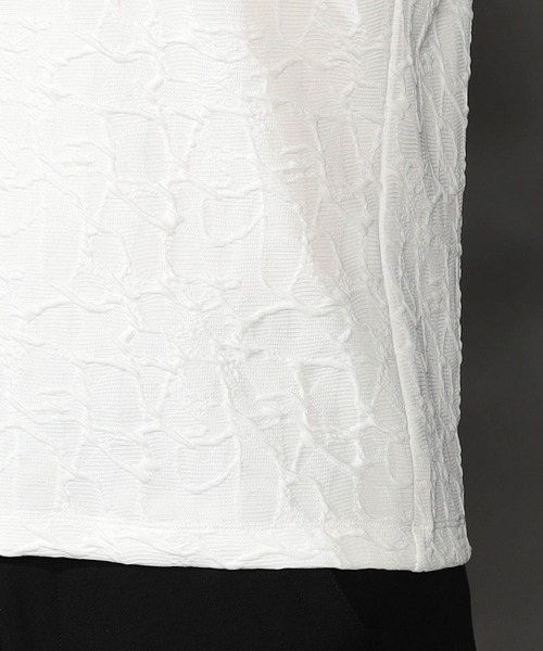 HIDEAWAYS NICOLE（ハイダウェイニコル）の「アイビーブリスタ-ジャカードＶネックプルオーバー（Tシャツ/カットソー・メンズ・オフホワイト/ブラック・X-LARGE/LARGE/MEDIUM）」の9枚目の写真