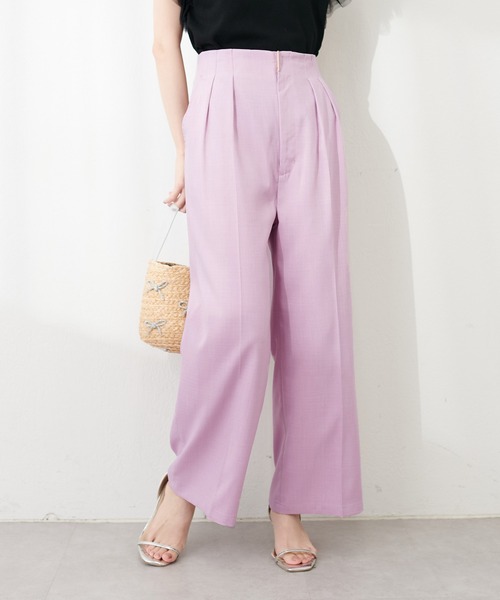 natural couture（ナチュラルクチュール）の「osonoゴールドバー付きタックパンツ（その他パンツ・レディース・ラベンダー/ライトベージュ/ブラック/グレー・MEDIUM/LARGE）」の4枚目の写真