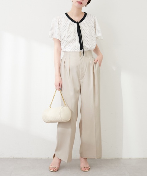 natural couture（ナチュラルクチュール）の「osonoゴールドバー付きタックパンツ（その他パンツ・レディース・ラベンダー/ライトベージュ/ブラック/グレー・MEDIUM/LARGE）」の5枚目の写真