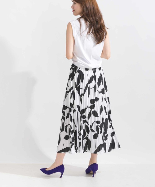 Lo-Fi（ローファイ）の「ボタニカル柄プリーツスカート（スカート・レディース・ブラック/オフホワイト・M）」の8枚目の写真
