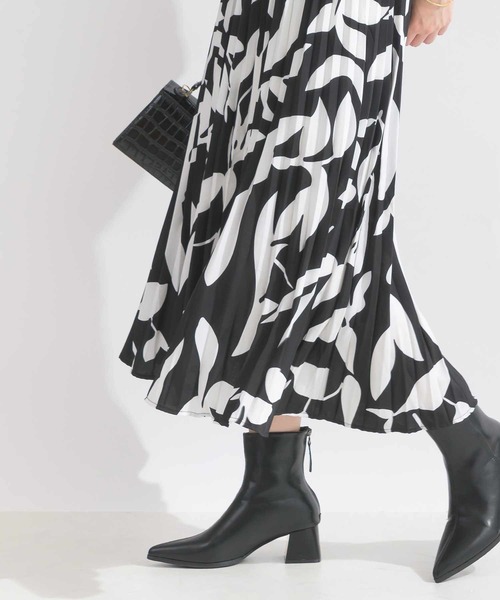 Lo-Fi（ローファイ）の「ボタニカル柄プリーツスカート（スカート・レディース・ブラック/オフホワイト・M）」の12枚目の写真