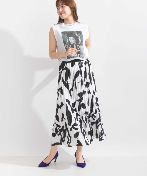 Lo-Fi（ローファイ）の「ボタニカル柄プリーツスカート（スカート・レディース・ブラック/オフホワイト・M）」の6枚目の写真