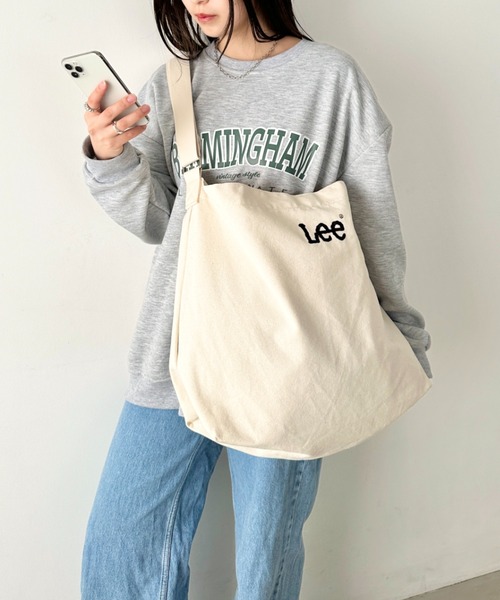 Lee（リー）の「Lee/リー ロゴ刺繍 ザックリ ビッグショルダー/MEGAショルダー/ニュースペーパーバッグ（ショルダーバッグ・レディース・シルバー/ホワイト/ブラック・FREE）」の2枚目の写真