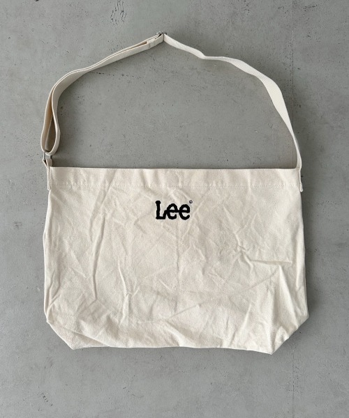 Lee（リー）の「Lee/リー ロゴ刺繍 ザックリ ビッグショルダー/MEGAショルダー/ニュースペーパーバッグ（ショルダーバッグ・レディース・シルバー/ホワイト/ブラック・FREE）」の11枚目の写真