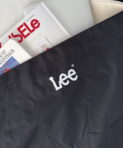 Lee（リー）の「Lee/リー ロゴ刺繍 ザックリ ビッグショルダー/MEGAショルダー/ニュースペーパーバッグ（ショルダーバッグ・レディース・シルバー/ホワイト/ブラック・FREE）」の8枚目の写真