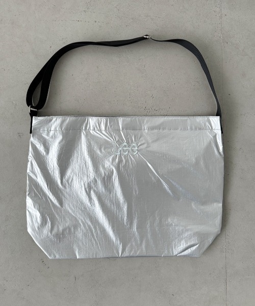 Lee（リー）の「Lee/リー ロゴ刺繍 ザックリ ビッグショルダー/MEGAショルダー/ニュースペーパーバッグ（ショルダーバッグ・レディース・シルバー/ホワイト/ブラック・FREE）」の18枚目の写真