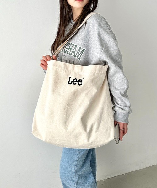 Lee（リー）の「Lee/リー ロゴ刺繍 ザックリ ビッグショルダー/MEGAショルダー/ニュースペーパーバッグ（ショルダーバッグ・レディース・シルバー/ホワイト/ブラック・FREE）」の19枚目の写真