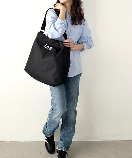 Lee（リー）の「Lee/リー ロゴ刺繍 ザックリ ビッグショルダー/MEGAショルダー/ニュースペーパーバッグ（ショルダーバッグ・レディース・シルバー/ホワイト/ブラック・FREE）」の13枚目の写真