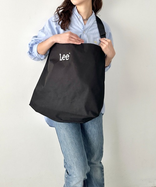 Lee（リー）の「Lee/リー ロゴ刺繍 ザックリ ビッグショルダー/MEGAショルダー/ニュースペーパーバッグ（ショルダーバッグ・レディース・シルバー/ホワイト/ブラック・FREE）」の12枚目の写真