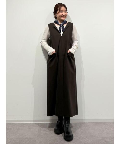 human woman(ヒューマンウーマン)の「◆幾何プリントシルクスカーフ(バンダナ/スカーフ・レディース・レッド/ネイビー・フリ-)」の13枚目の写真