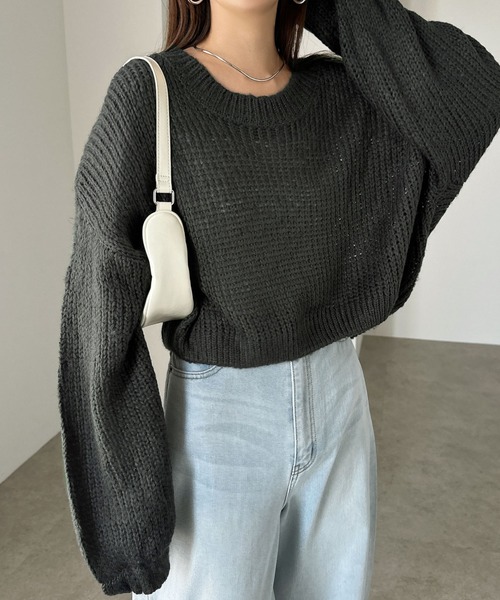 andme(アンドミー)の「モヘアライクショート丈シアーニットトップス(ニット/セーター・レディース・チャコールグレー/ブラウン/オフホワイト/ピンク・M)」の7枚目の写真
