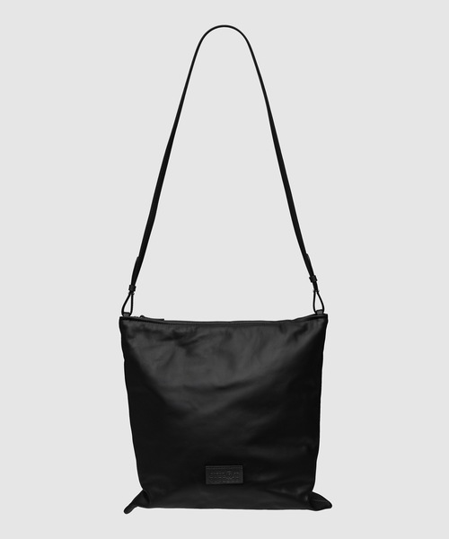 MM6 Maison Margiela（ｴﾑｴﾑｼｯｸｽ ﾒｿﾞﾝ ﾏﾙｼﾞｪﾗ）の「PILLOW CLUTCH