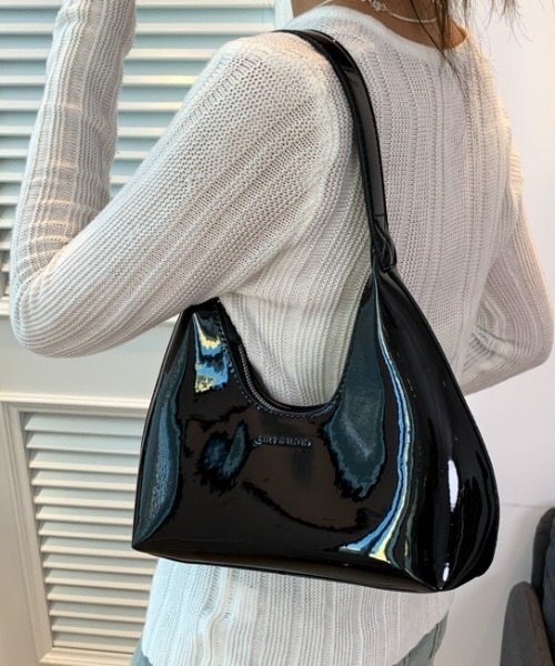 efill（エフィル）の「ボストン ワン ハンドバッグ（ハンドバッグ・レディース・ワインレッド/ブラウン/ベージュ/ブラック・FREE）」の2枚目の写真