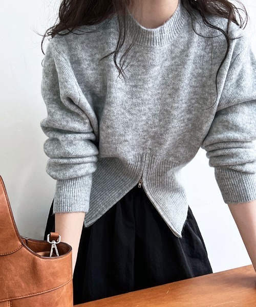 FREE STYLISTS（フリー スタイリスト）の「YUGA_YGMC　センタージップ クロップドPO（ニット/セーター・レディース・グレー/オフホワイト/モカ・FREE）」の17枚目の写真