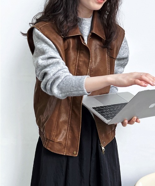 FREE STYLISTS（フリー スタイリスト）の「YUGA_YGMC　センタージップ クロップドPO（ニット/セーター・レディース・グレー/オフホワイト/モカ・FREE）」の18枚目の写真