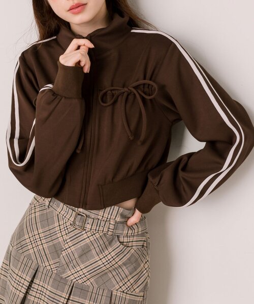 OLIVE des OLIVE（オリーブデオリーブ）の「胸ドロストパーカー（Tシャツ/カットソー・レディース・ブラウン/サックスブルー/ブラック/トップグレー・FREE）」の3枚目の写真