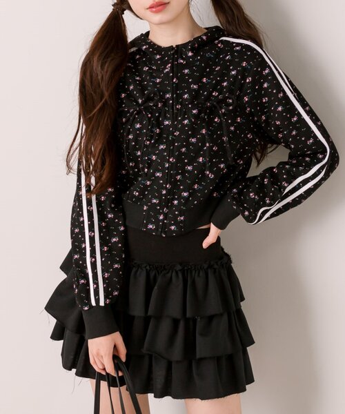 OLIVE des OLIVE（オリーブデオリーブ）の「胸ドロストパーカー（Tシャツ/カットソー・レディース・ブラウン/サックスブルー/ブラック/トップグレー・FREE）」の6枚目の写真