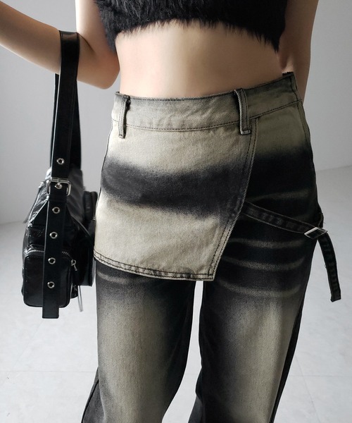 me+em select(ミームセレクト)の「【 2color /4size 】ラップレイヤードバイカラーブリーチワイドデニム / wrap layered bicolor bleach wide denim(デニムパンツ・レディース・ブルー/ブラック・X-LARGE/SMALL/MEDIUM/LARGE)」の9枚目の写真