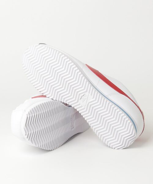 NIKE(ナイキ)の「CORTEZ(スニーカー・メンズ・ホワイト×レッド・26.0cm/26.5cm/27.0cm/27.5cm/28.0cm/25.5cm/28.5cm/29.0cm/25.0cm)」の3枚目の写真
