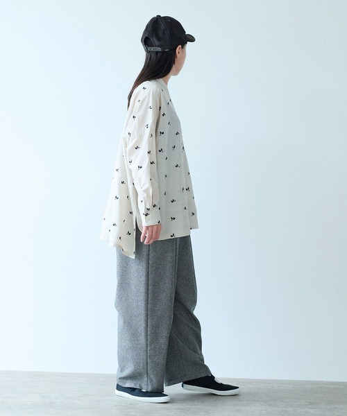 yuni（ユニ ）の「バードエンブロイダリーワイドシャツ（シャツ