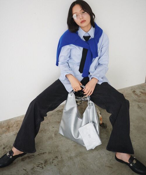 kivi（キヴィ）の「ポーチツキトートバッグ（トートバッグ・レディース・シルバー/ブラック・ONE SIZE）」の7枚目の写真