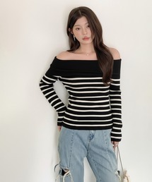 オフショルダーリブニット