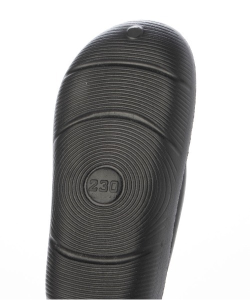 enchanted(エンチャンテッド)の「ラウンドストラップトングサンダル(サンダル・レディース・ブラック/ホワイト/グリーン・M/L/LL)」の9枚目の写真