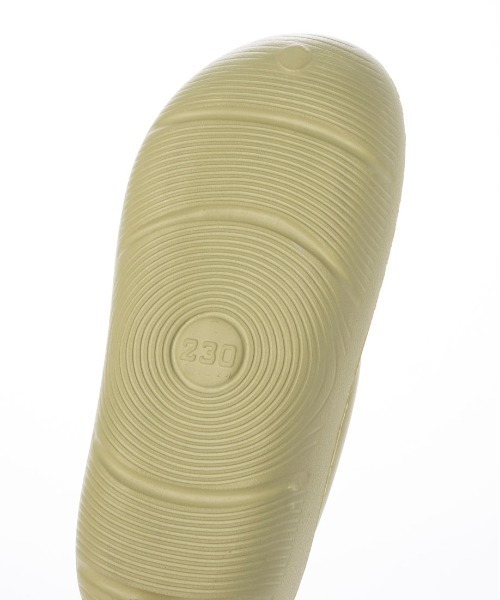 enchanted(エンチャンテッド)の「ラウンドストラップトングサンダル(サンダル・レディース・ブラック/ホワイト/グリーン・M/L/LL)」の15枚目の写真