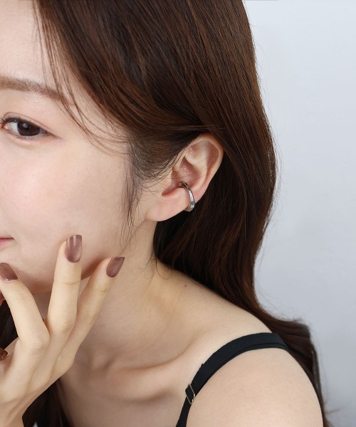 セール】【金属アレルギー対応】 ねじり ニュアンス イヤーカフ（片耳