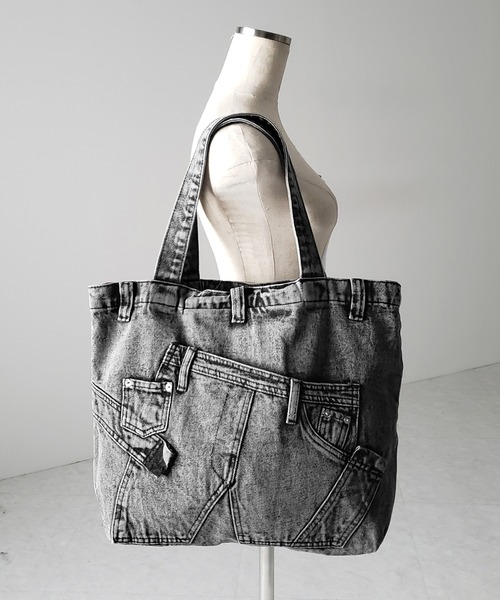 me+em select(ミームセレクト)の「【 2color 】ヴィンテージドッキングウォッシュデニムバッグ / vintage docking washed denim bag(トートバッグ・レディース・ブラック/ブルー・FREE)」の3枚目の写真
