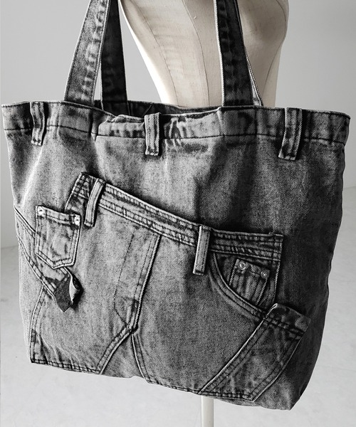 me+em select(ミームセレクト)の「【 2color 】ヴィンテージドッキングウォッシュデニムバッグ / vintage docking washed denim bag(トートバッグ・レディース・ブラック/ブルー・FREE)」の4枚目の写真