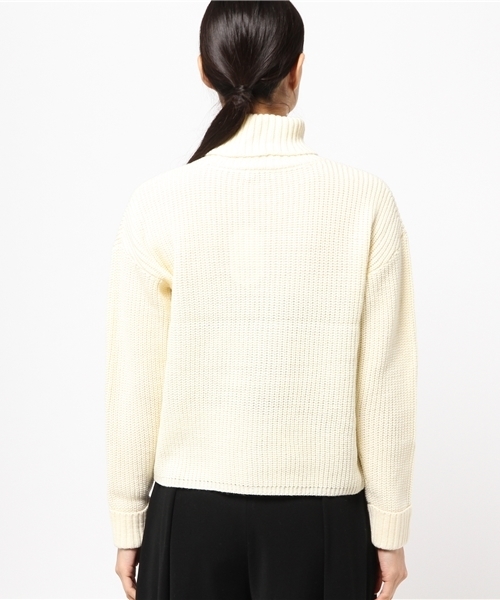 koe（コエ）の「ビッグ畦編みニットプルオーバー（ニット/セーター・レディース・アイボリー/カーキ/ネイビー/キャメル・MEDIUM/SMALL/LARGE）」の7枚目の写真