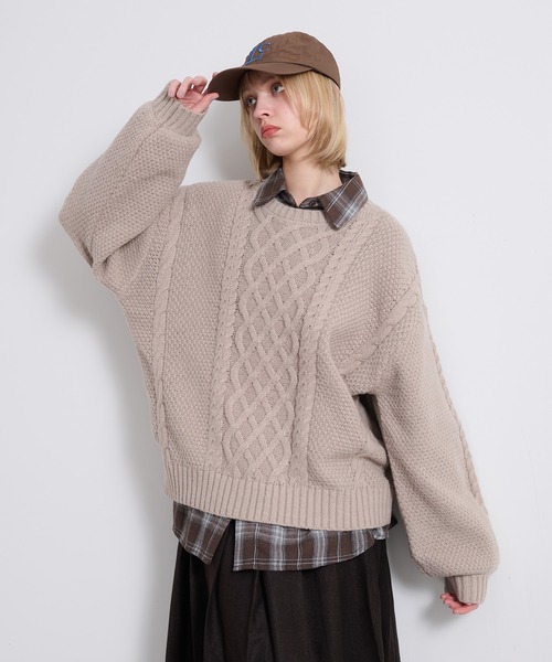 apres jour mignon(アプレジュールミニョン)の「袖ボリュームケーブルニット【ZOZOTOWN限定アイテム】(ニット/セーター・レディース・ベージュ/ネイビー/ピンクベージュ/カーキ・X-LARGE/フリー)」の9枚目の写真