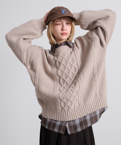 apres jour mignon(アプレジュールミニョン)の「袖ボリュームケーブルニット【ZOZOTOWN限定アイテム】(ニット/セーター・レディース・ベージュ/ネイビー/ピンクベージュ/カーキ・X-LARGE/フリー)」の5枚目の写真